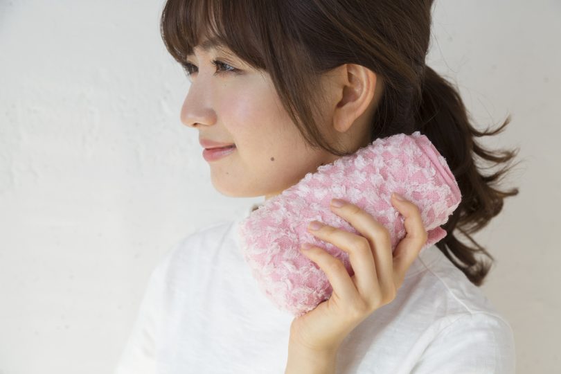 汗をかいたときは濡れタオルで