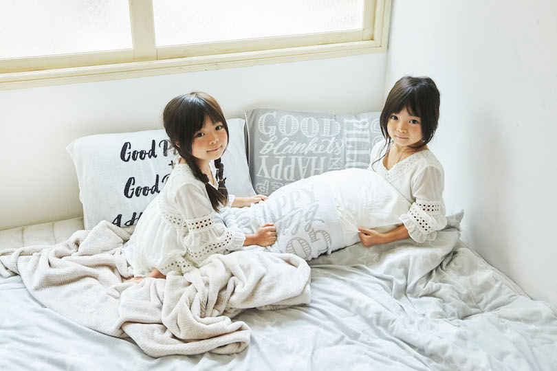 柔らかさ、軽さ、デザイン、取り扱いやすさにもこだわっているので、小さなお子さまにもぴったり